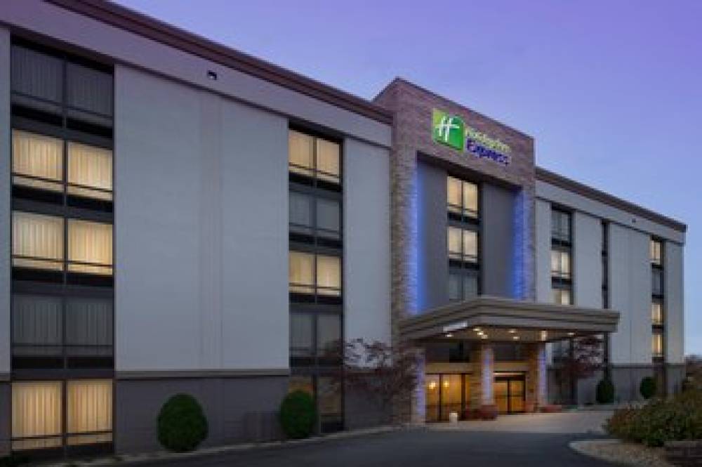 Holiday Inn Exp North Woburn By Ihg