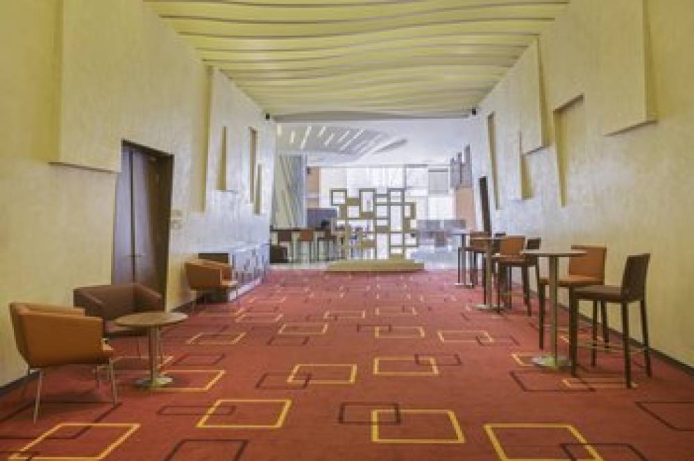 HOLIDAY INN EXP PLUIT CITYGATE 8
