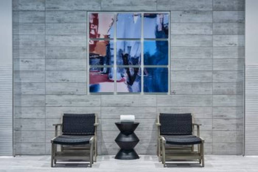 HOLIDAY INN EXP REVERE BY IHG 8