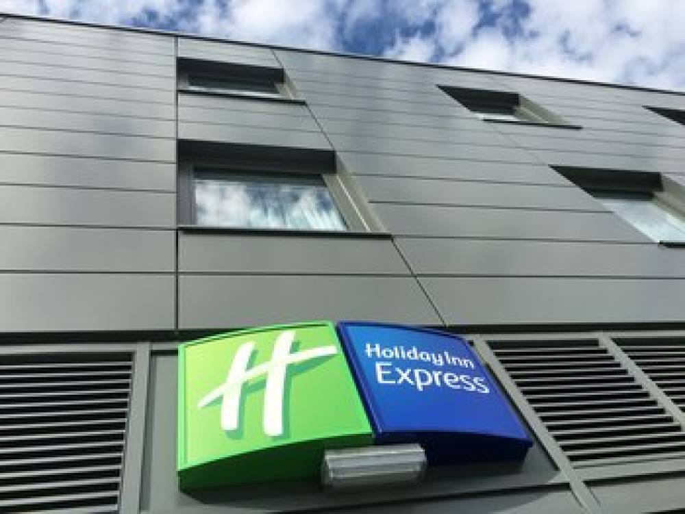 HOLIDAY INN EXP ST ALBANS M25 5