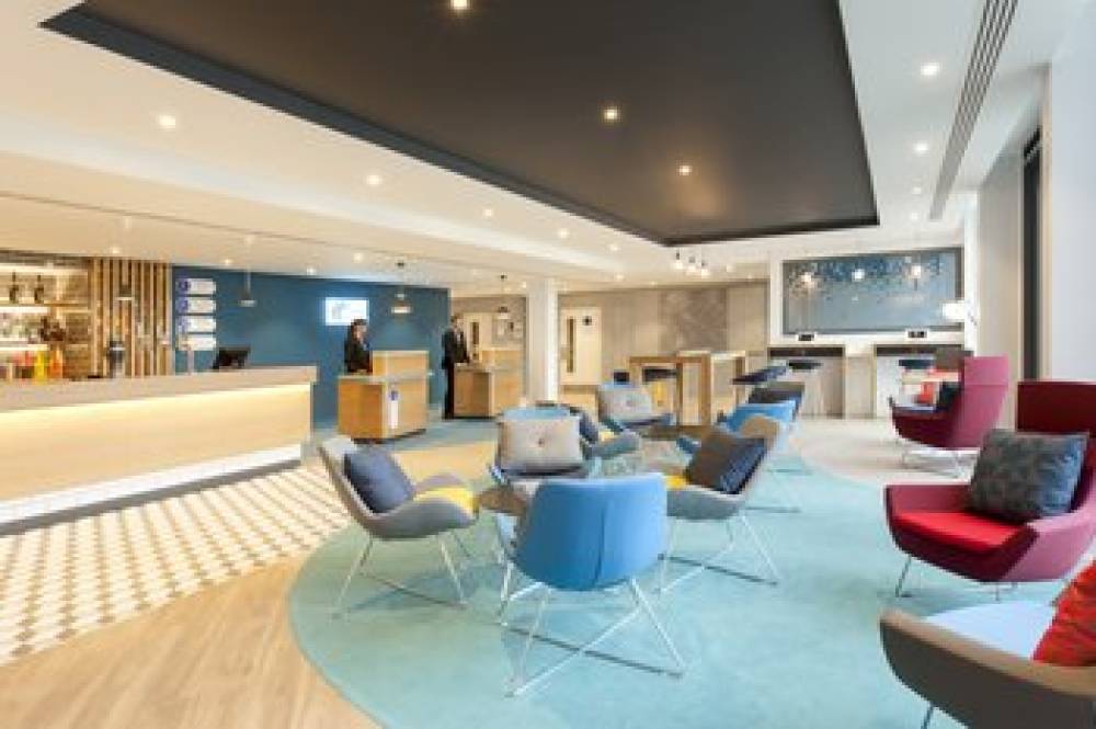 HOLIDAY INN EXP ST ALBANS M25 3