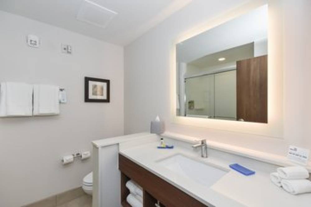 HOLIDAY INN EXP STES BALLANTYNE 7