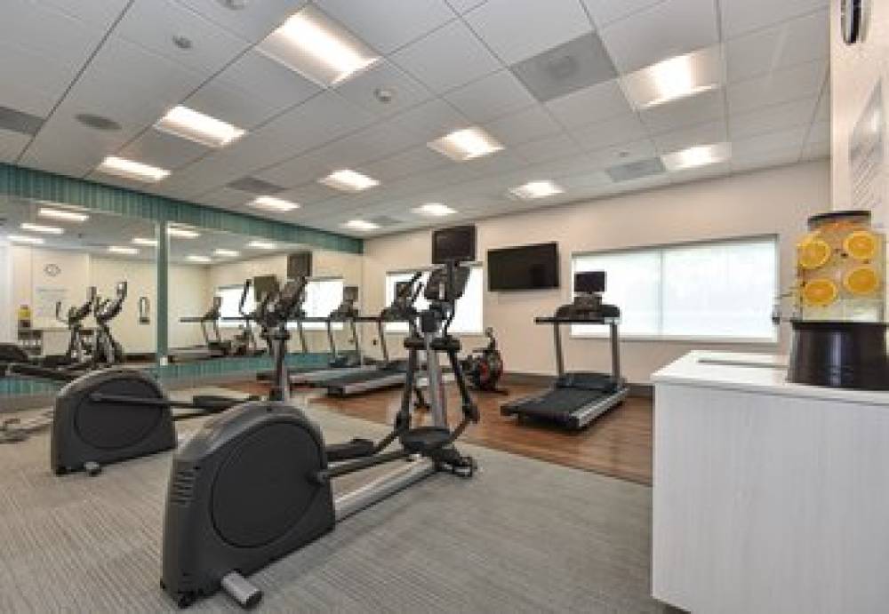 HOLIDAY INN EXP STES BALLANTYNE 8