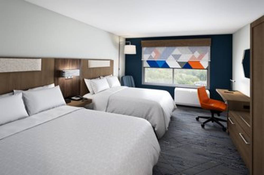 HOLIDAY INN EXP STES BRONX NYC 8