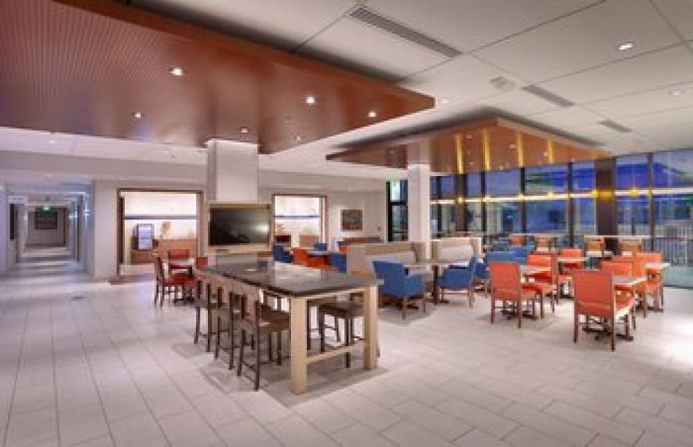 Holiday Inn Exp Stes Buckeye