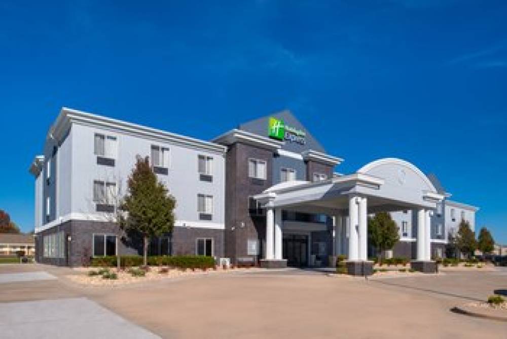 Holiday Inn Exp Stes By Ihg