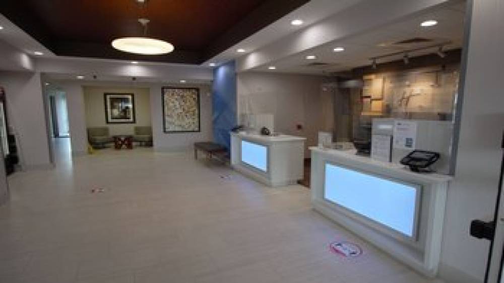HOLIDAY INN EXP STES BY IHG 2