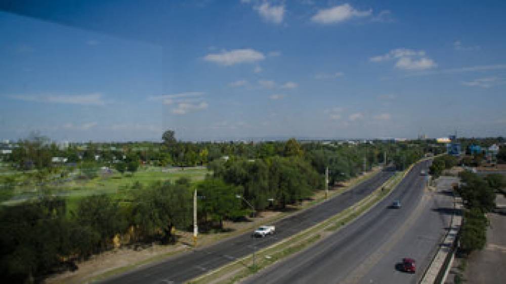 HOLIDAY INN EXP STES CELAYA 4