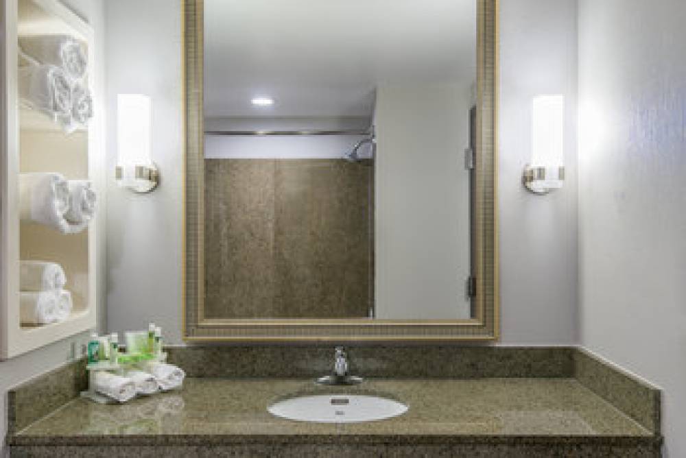 HOLIDAY INN EXP STES COOPERSTWN BY 2