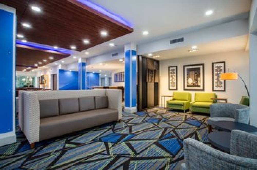 HOLIDAY INN EXP STES DELAND S 4