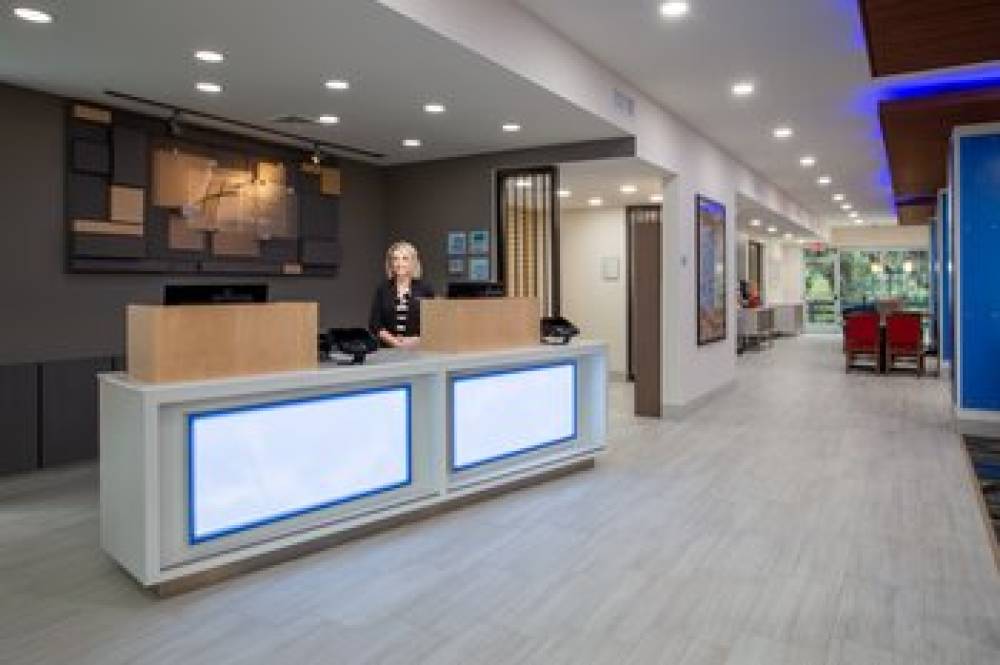 Holiday Inn Exp Stes Deland S