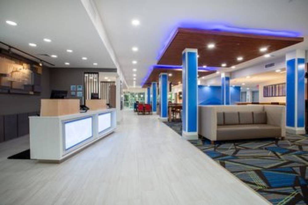 HOLIDAY INN EXP STES DELAND S 7