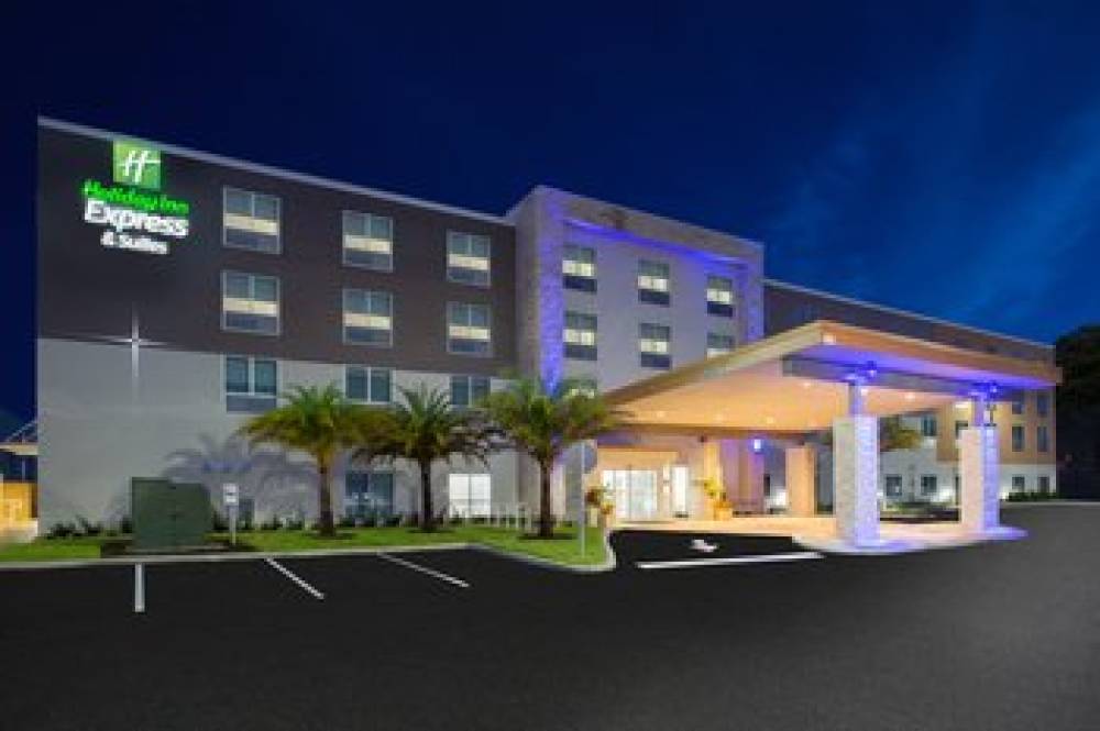 HOLIDAY INN EXP STES DELAND S 3