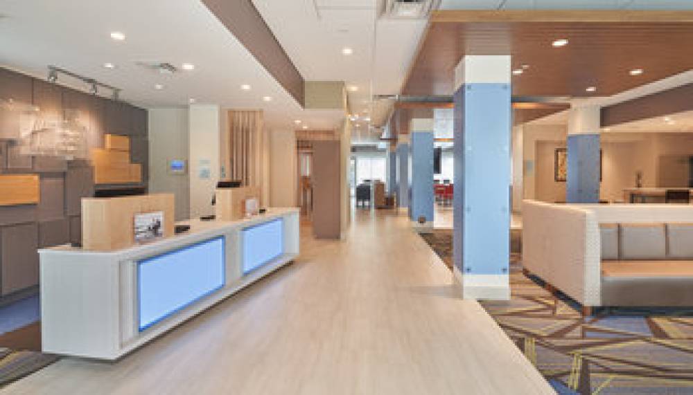 HOLIDAY INN EXP STES DORAL 5