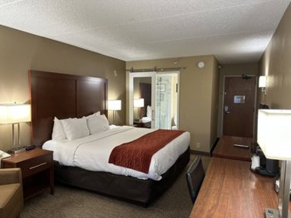 HOLIDAY INN EXP STES EDEN PRAIRIE 6