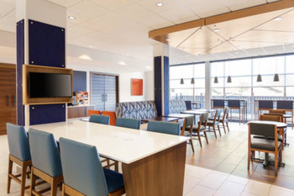 HOLIDAY INN EXP STES EULESS BY IHG 5