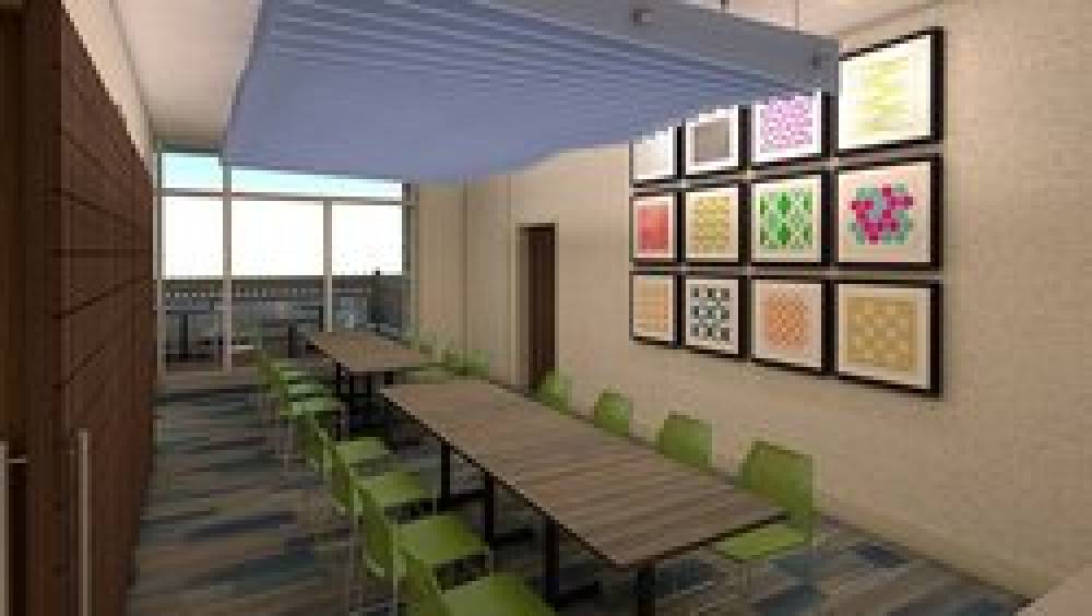 HOLIDAY INN EXP STES FORNEY 2