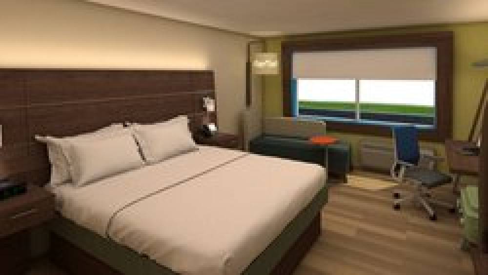 HOLIDAY INN EXP STES FORNEY 9