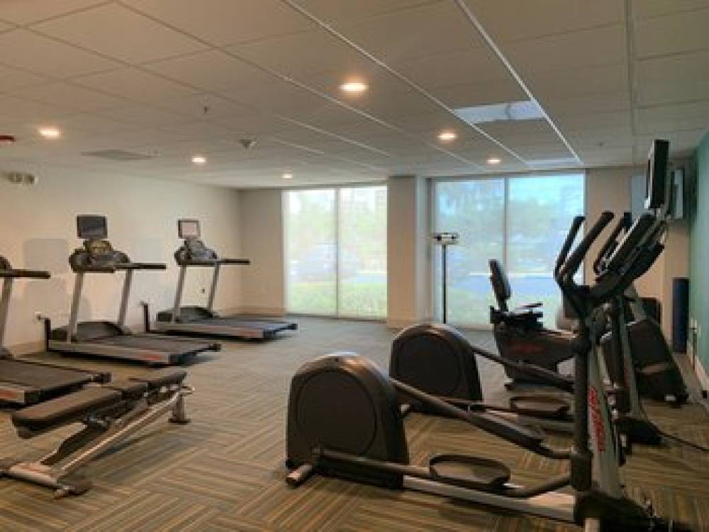HOLIDAY INN EXP STES HIALEAH BY IHG 7