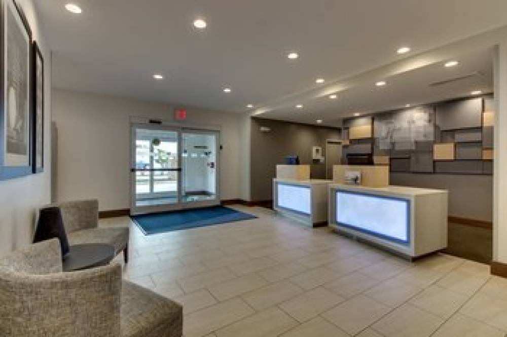 HOLIDAY INN EXP STES ITHACA 8