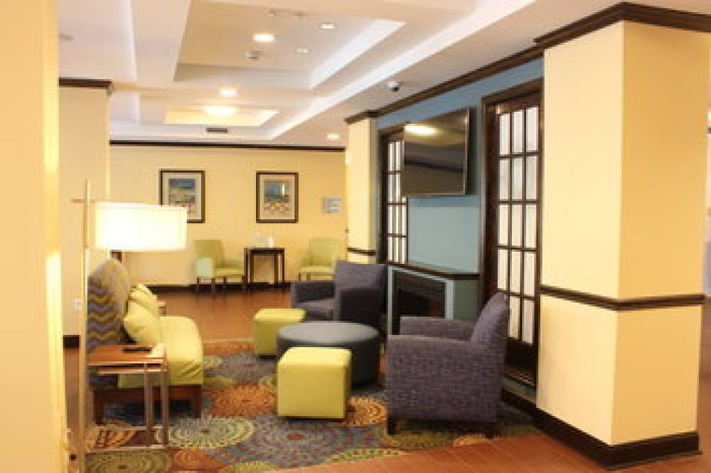 Holiday Inn Exp Stes Lebanon