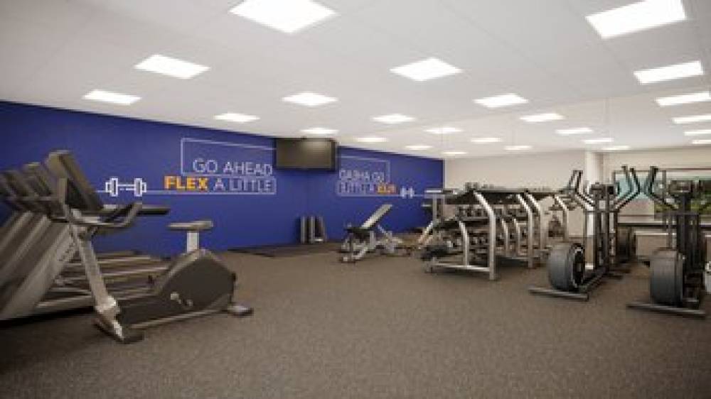 HOLIDAY INN EXP STES MIDTOWN BY IHG 5