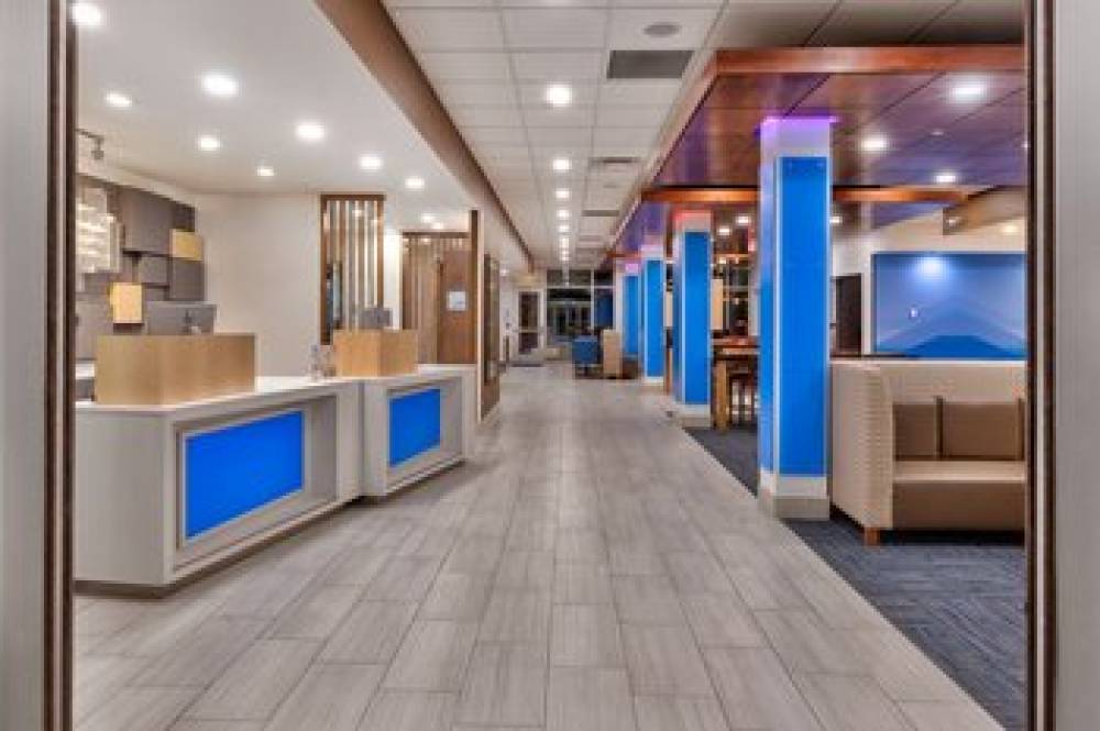 Holiday Inn Exp Stes Milan