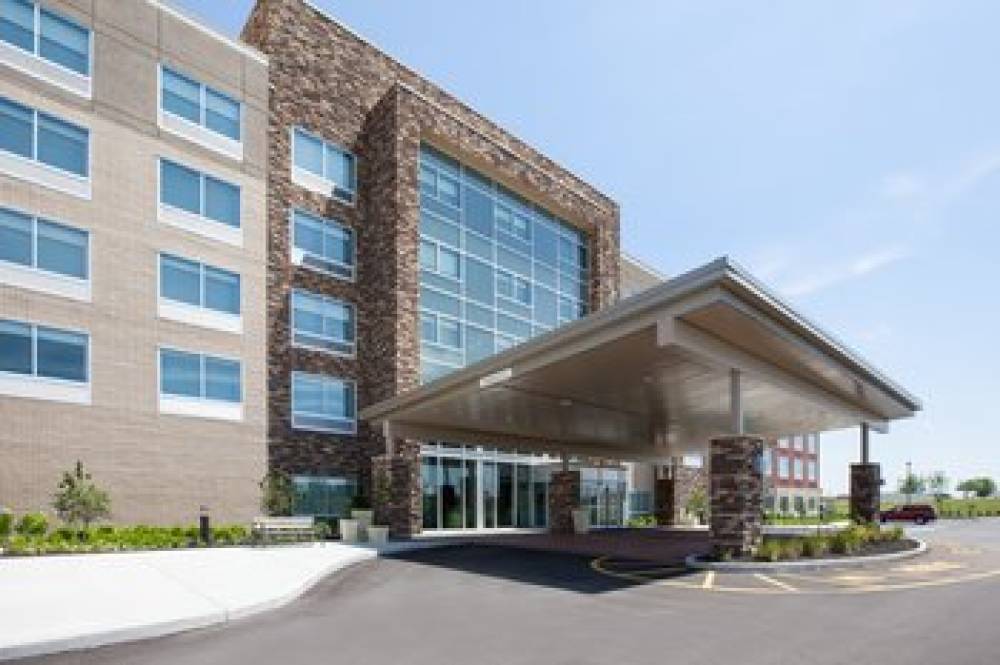 HOLIDAY INN EXP STES NOBLESVILLE 5