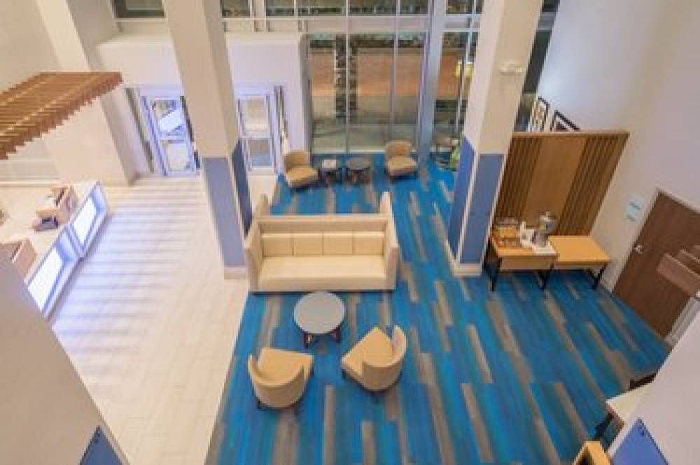 HOLIDAY INN EXP STES NOBLESVILLE 6