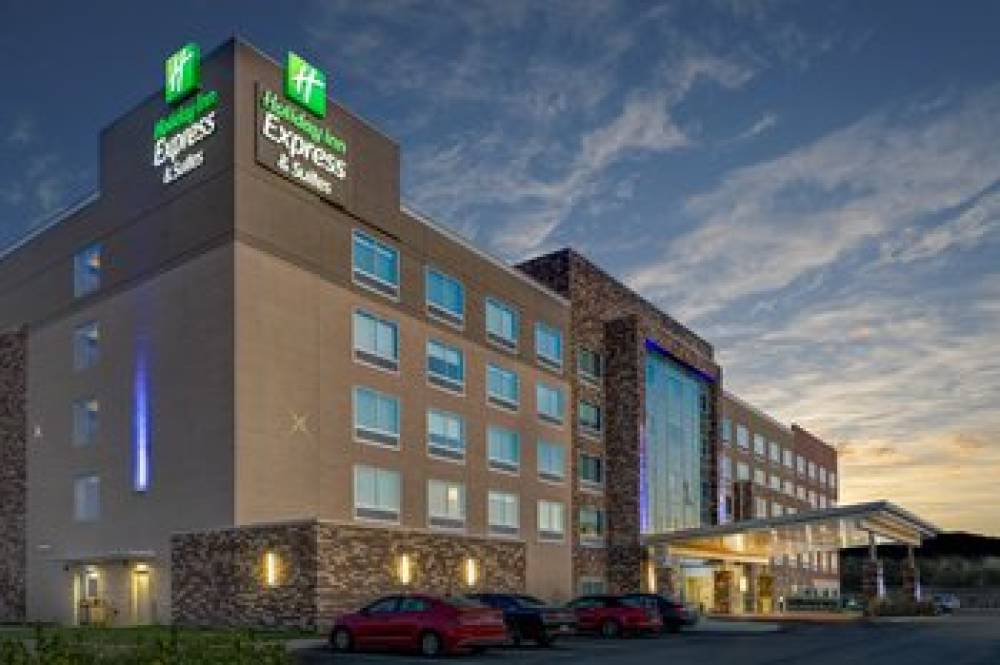 HOLIDAY INN EXP STES NOBLESVILLE 1