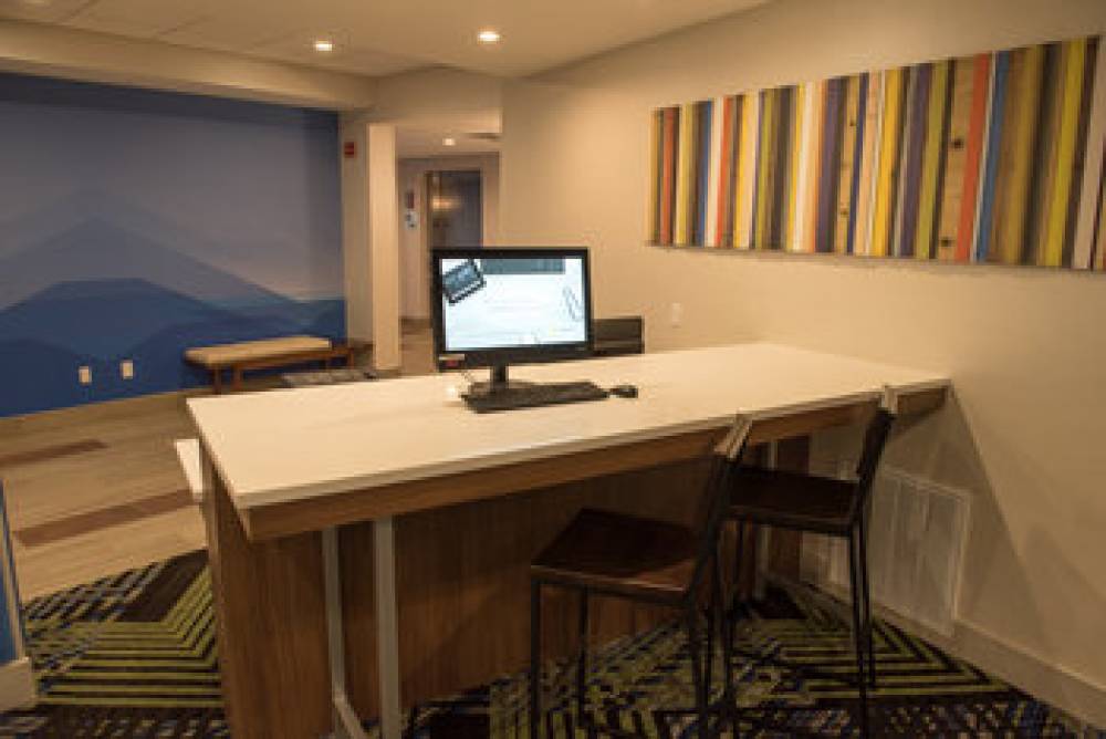 HOLIDAY INN EXP STES NORTH 8