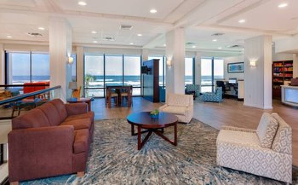 Holiday Inn Exp Stes Oceanfron