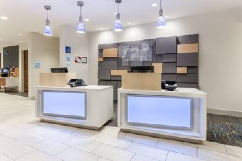 Holiday Inn Exp Stes Ottawa