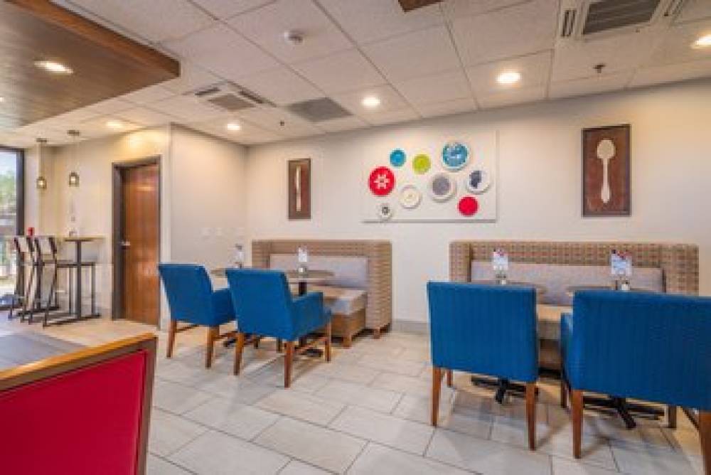 HOLIDAY INN EXP STES PHX ARPRT BY I 7
