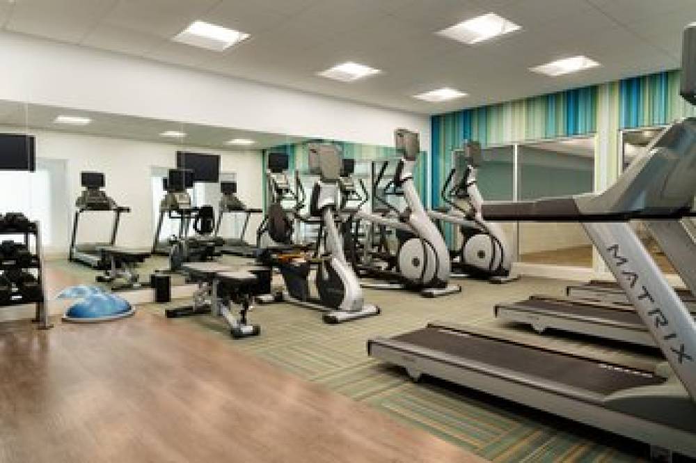 HOLIDAY INN EXP STES PORT WENTWORTH 9