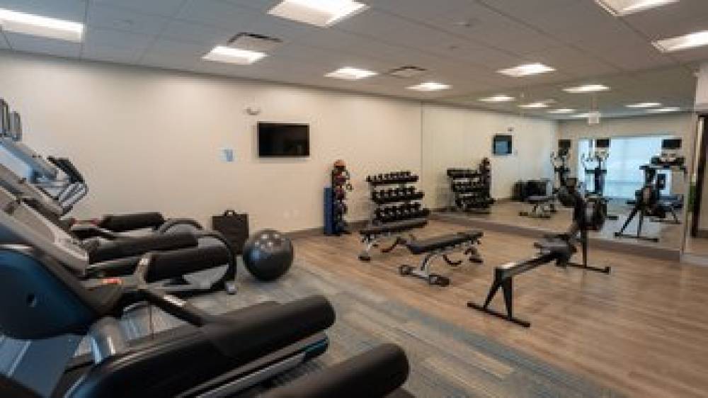 HOLIDAY INN EXP STES RICHBURG 9