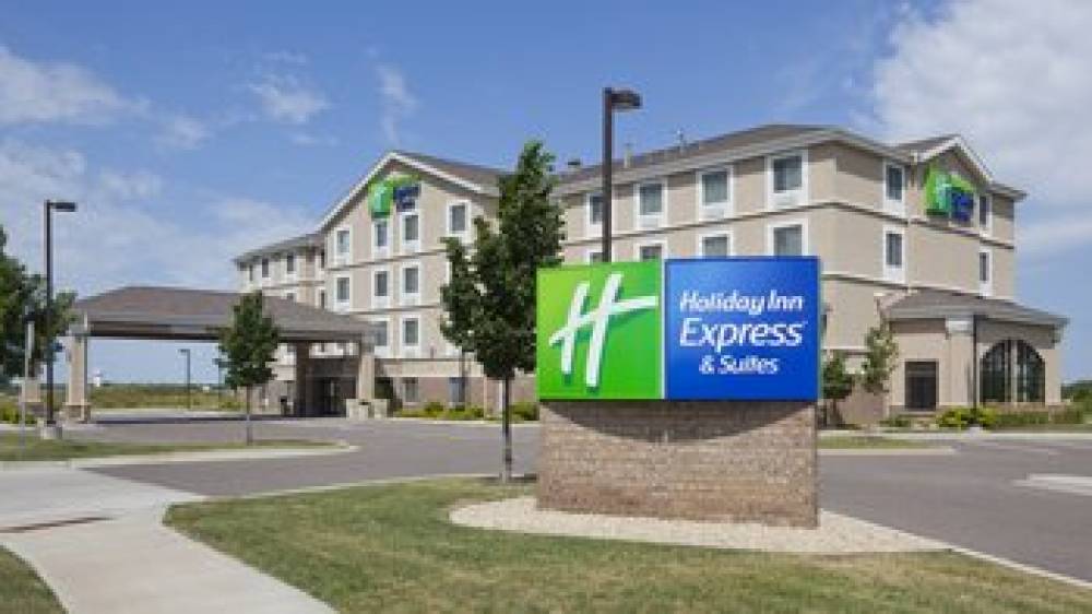 Holiday Inn Exp Stes Rogers By Ihg