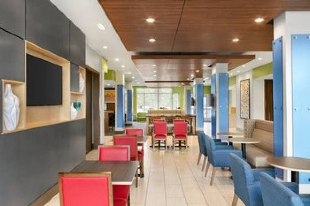 HOLIDAY INN EXP STES SALISBURY 5
