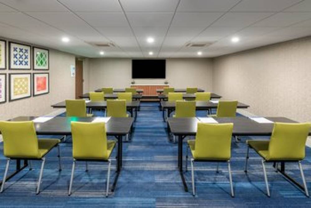 HOLIDAY INN EXP STES SANTA ANA BY I 7