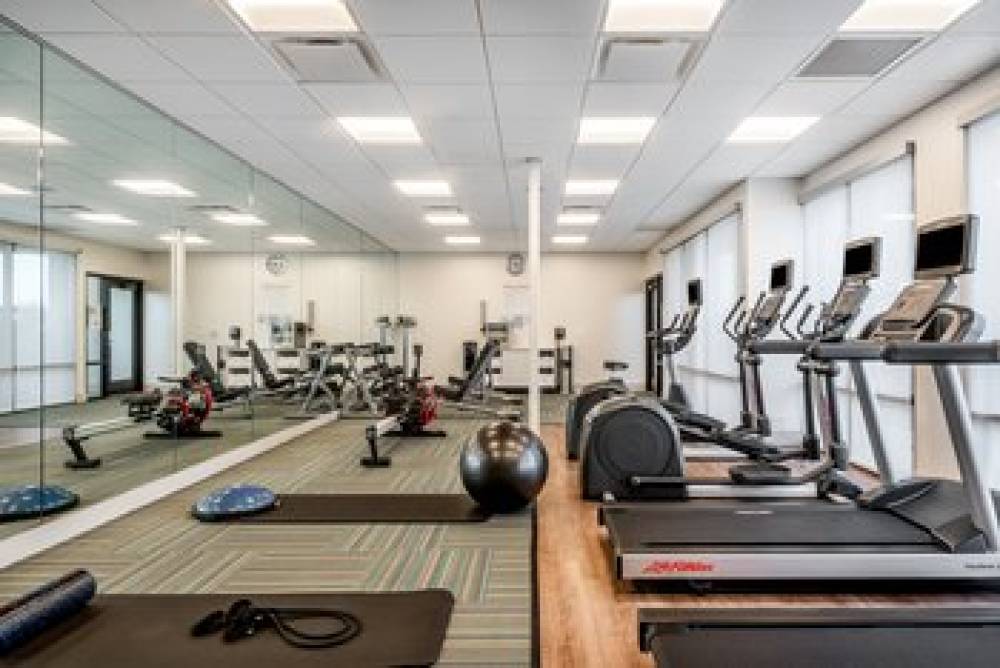 HOLIDAY INN EXP STES SANTA ANA BY I 6