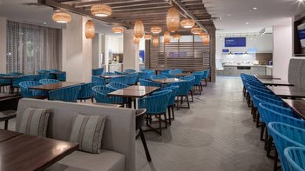 HOLIDAY INN EXP STES SEA WORLD 9