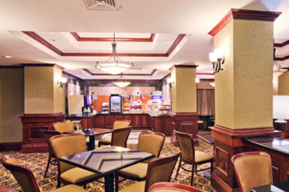 HOLIDAY INN EXP STES SHAWNEE BY IHG 4