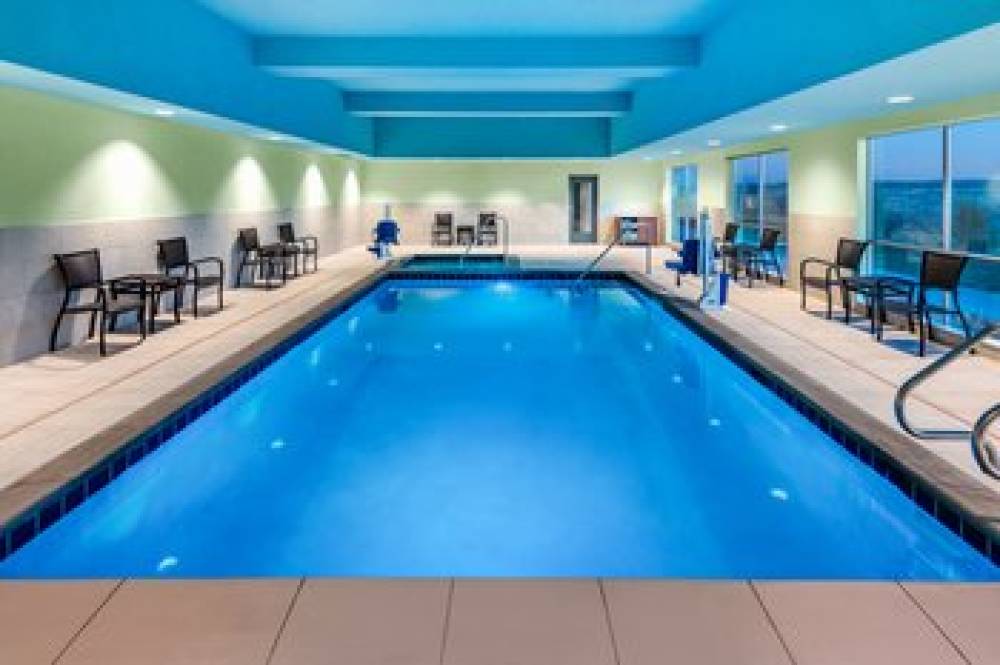 HOLIDAY INN EXP STES SOUTH I-25 10