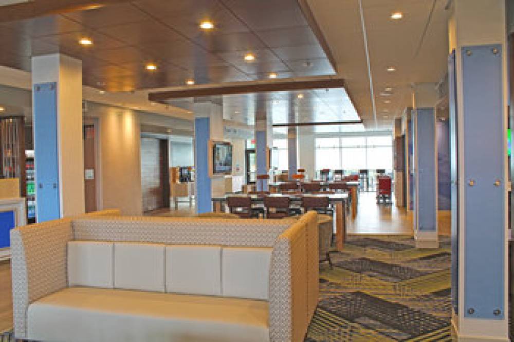 HOLIDAY INN EXP STES SOUTH I-55 2