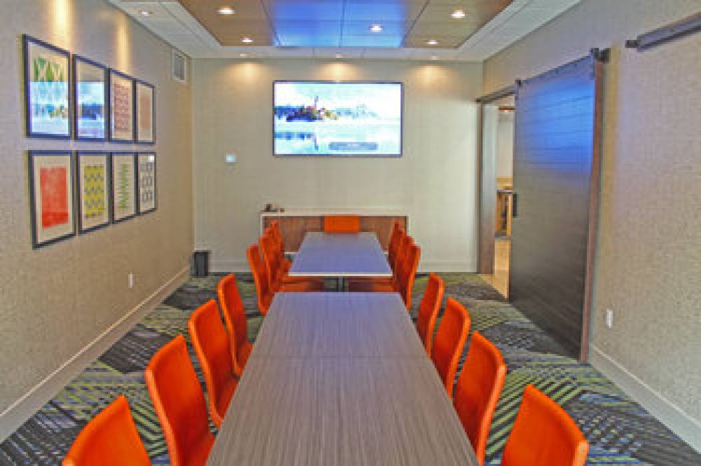 HOLIDAY INN EXP STES SOUTH I-55 5
