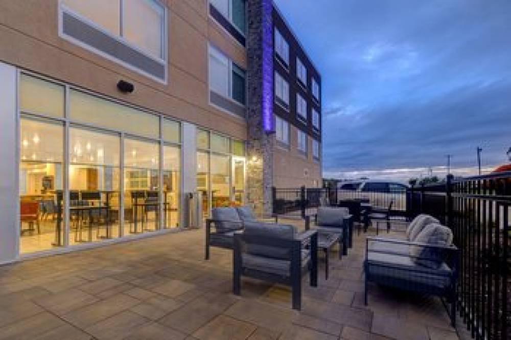 HOLIDAY INN EXP STES UNIVERSITY SOU 10
