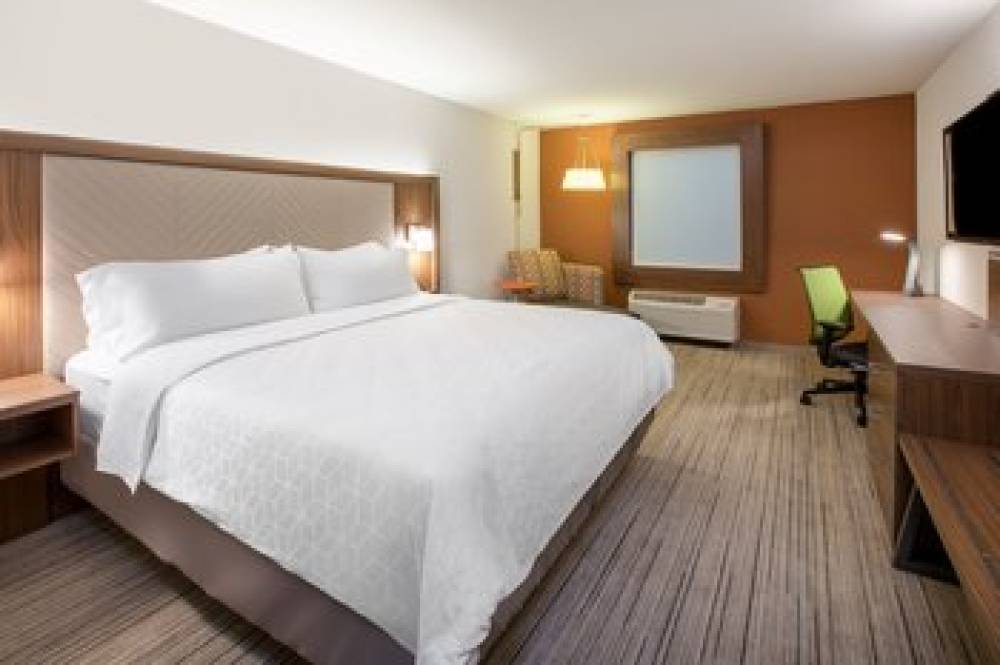 HOLIDAY INN EXP STES UNIVERSITY SOU 5