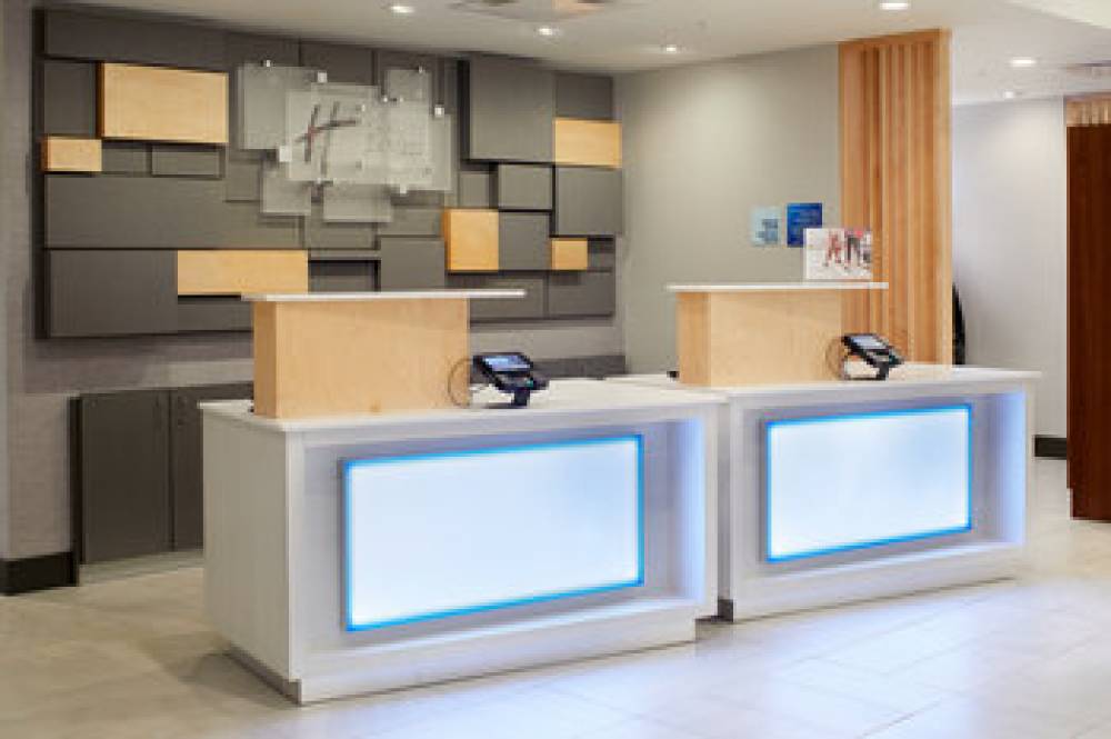 HOLIDAY INN EXP STES WEST CHESTER 7