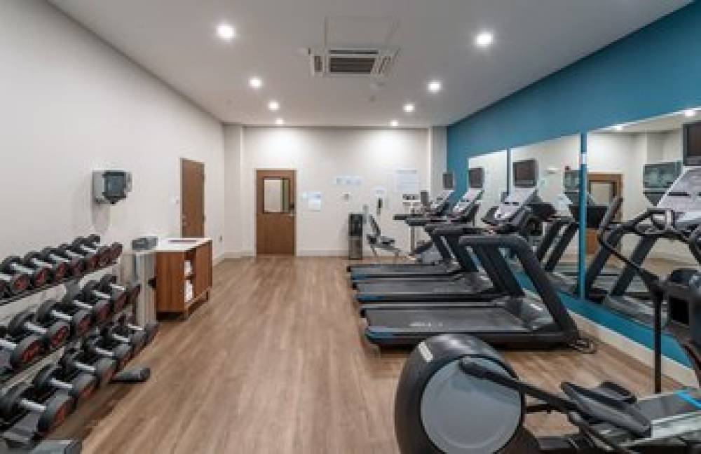 HOLIDAY INN EXP STES WORTHINGTON BY 4