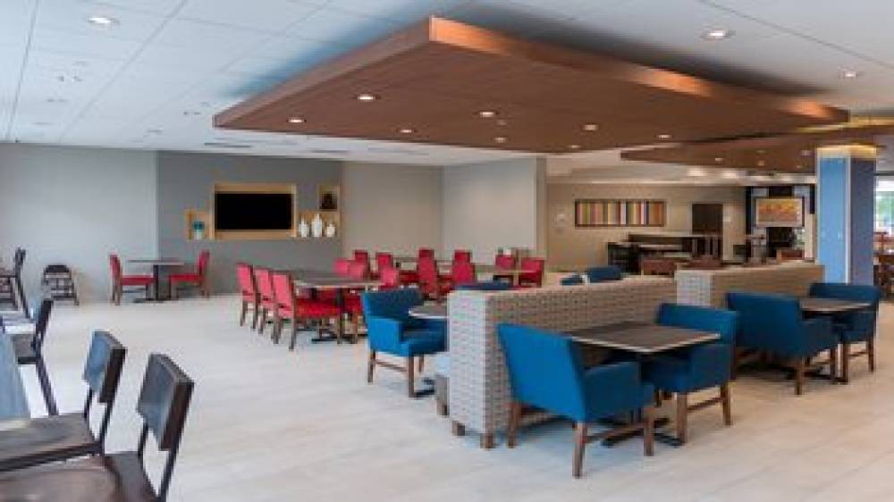 HOLIDAY INN EXP STES YBOR CITY 9